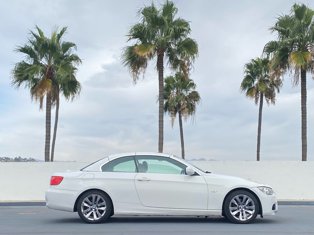 Photo 17 of this BMW 328
