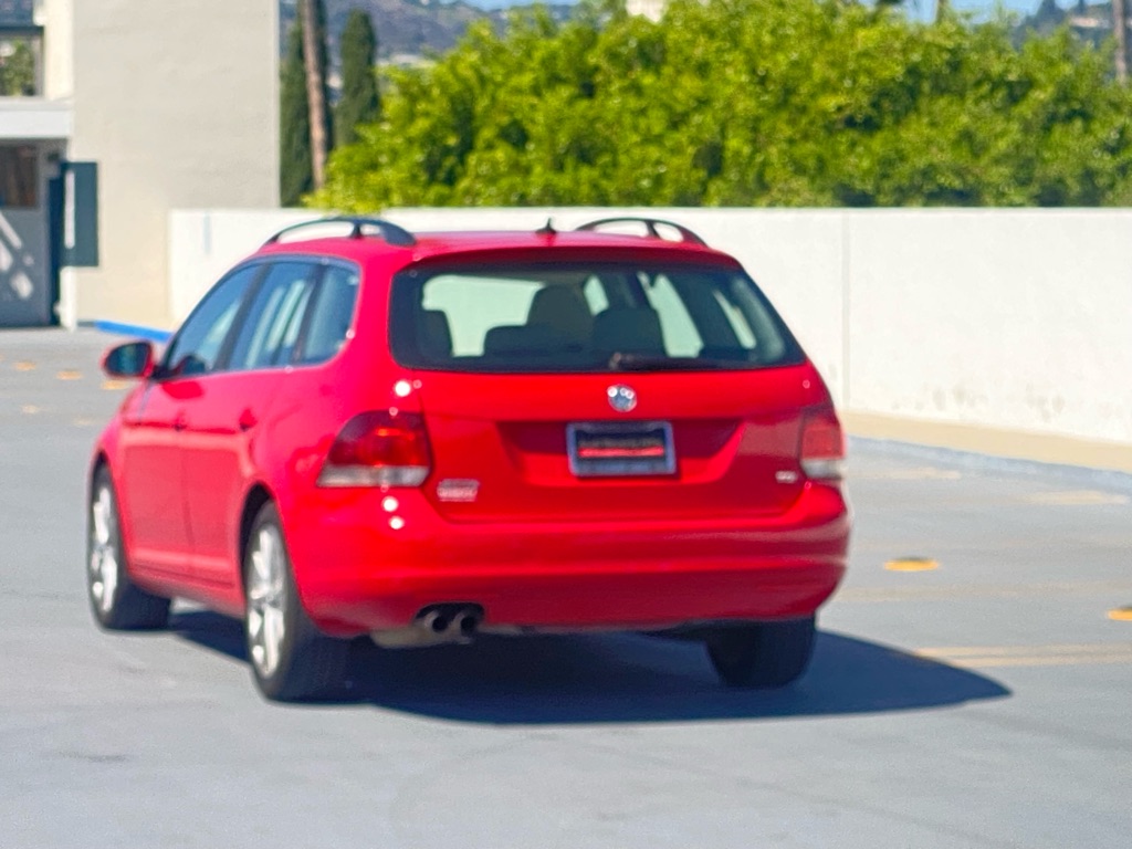 Photo 12 of this VOLKSWAGEN JETTA