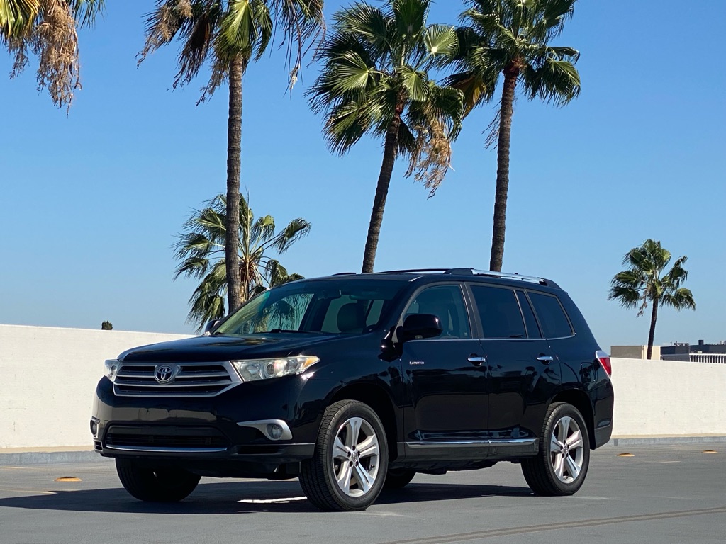 Photo 10 of this TOYOTA HIGHLANDER