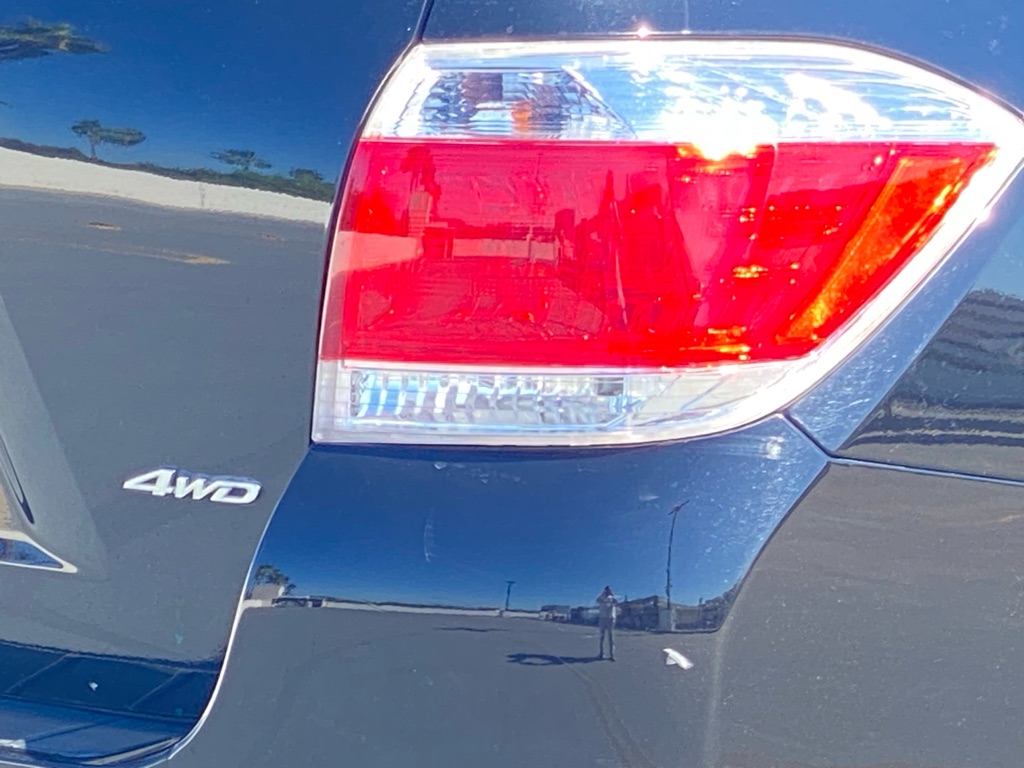 Photo 14 of this TOYOTA HIGHLANDER