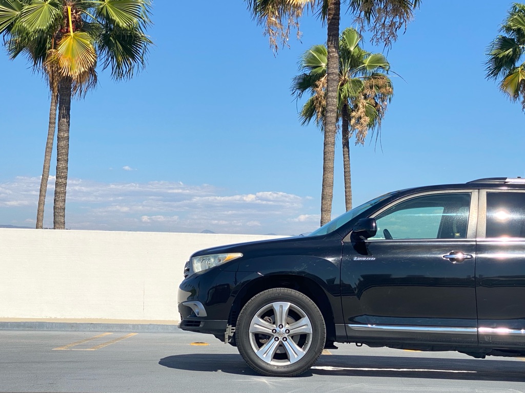 Photo 7 of this TOYOTA HIGHLANDER