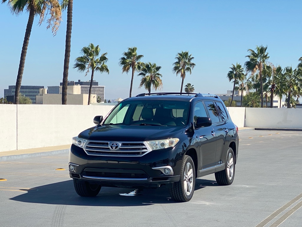 Photo 9 of this TOYOTA HIGHLANDER