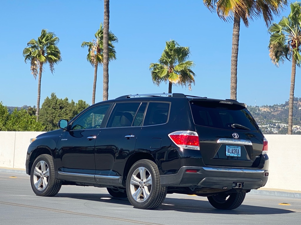 Photo 6 of this TOYOTA HIGHLANDER