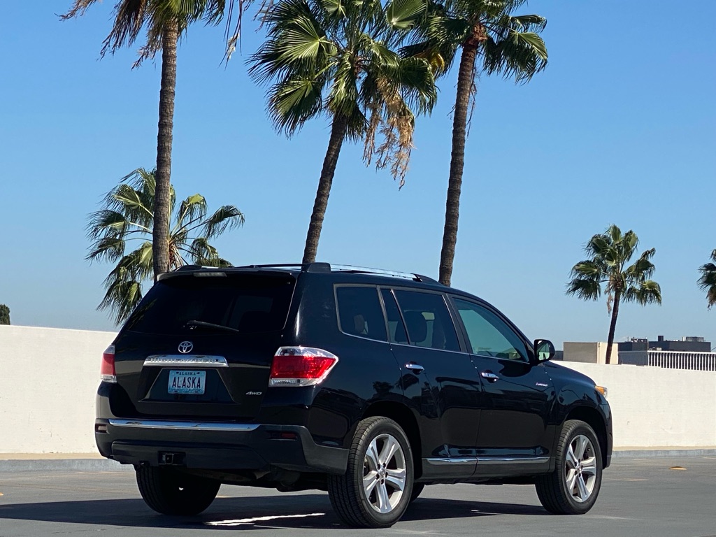 Photo 2 of this TOYOTA HIGHLANDER
