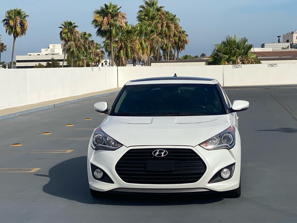 Photo 9 of this HYUNDAI VELOSTER