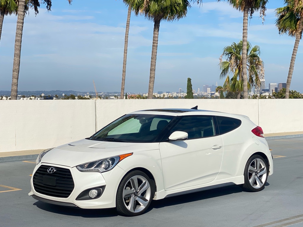 Photo 8 of this HYUNDAI VELOSTER