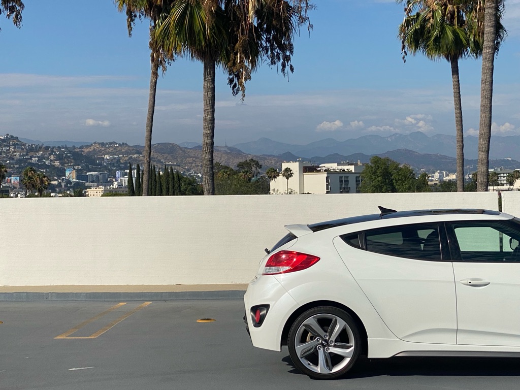 Photo 18 of this HYUNDAI VELOSTER