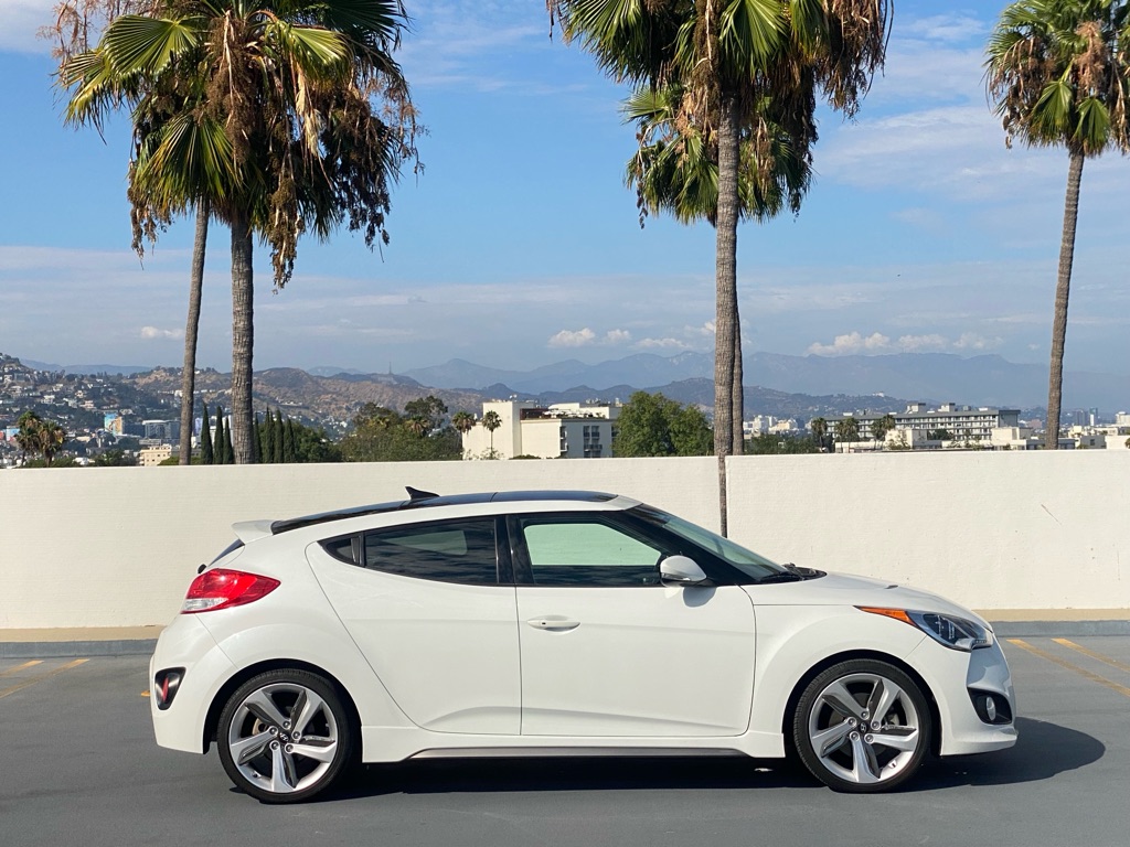 Photo 2 of this HYUNDAI VELOSTER