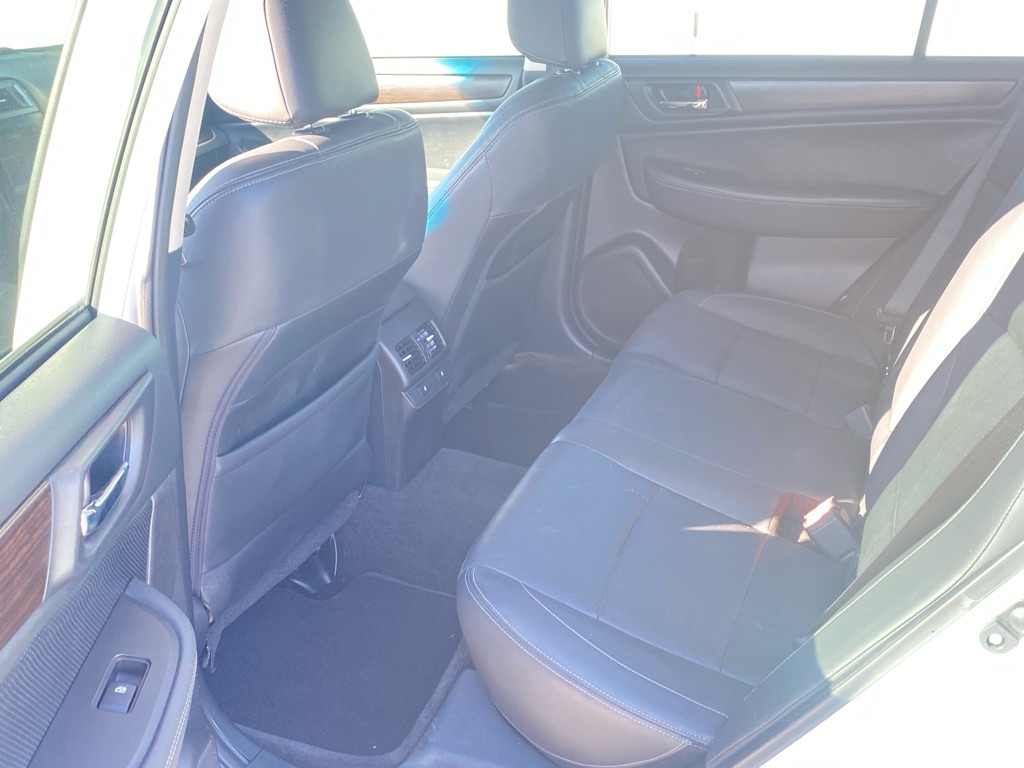 Photo 17 of this SUBARU LEGACY