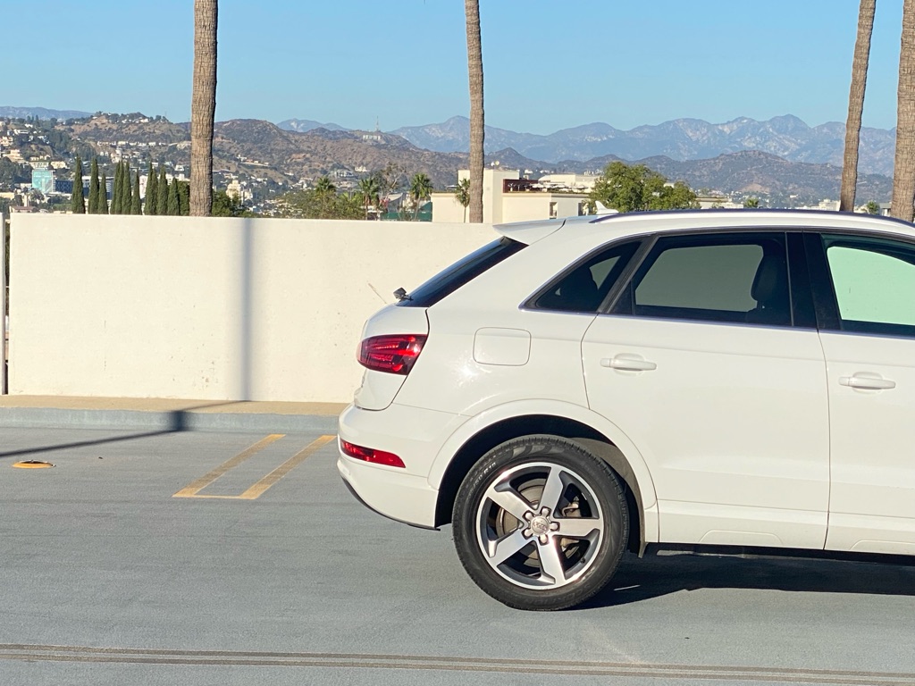 Photo 14 of this AUDI Q3