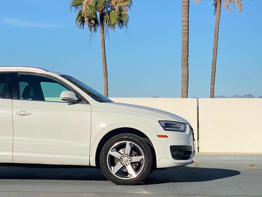 Photo 13 of this AUDI Q3
