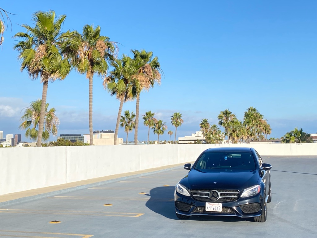 Photo 7 of this MERCEDES-BENZ C-CLASS