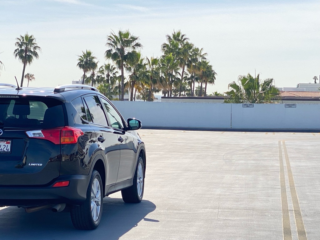 Photo 26 of this TOYOTA RAV4