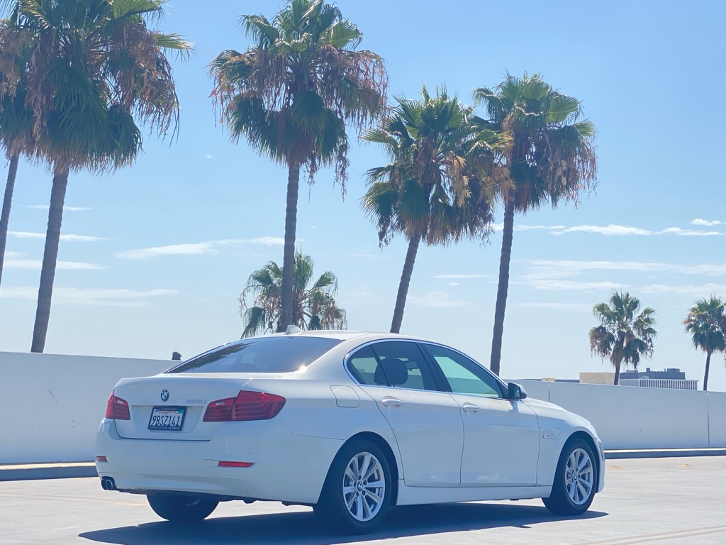 Photo 2 of this BMW 528