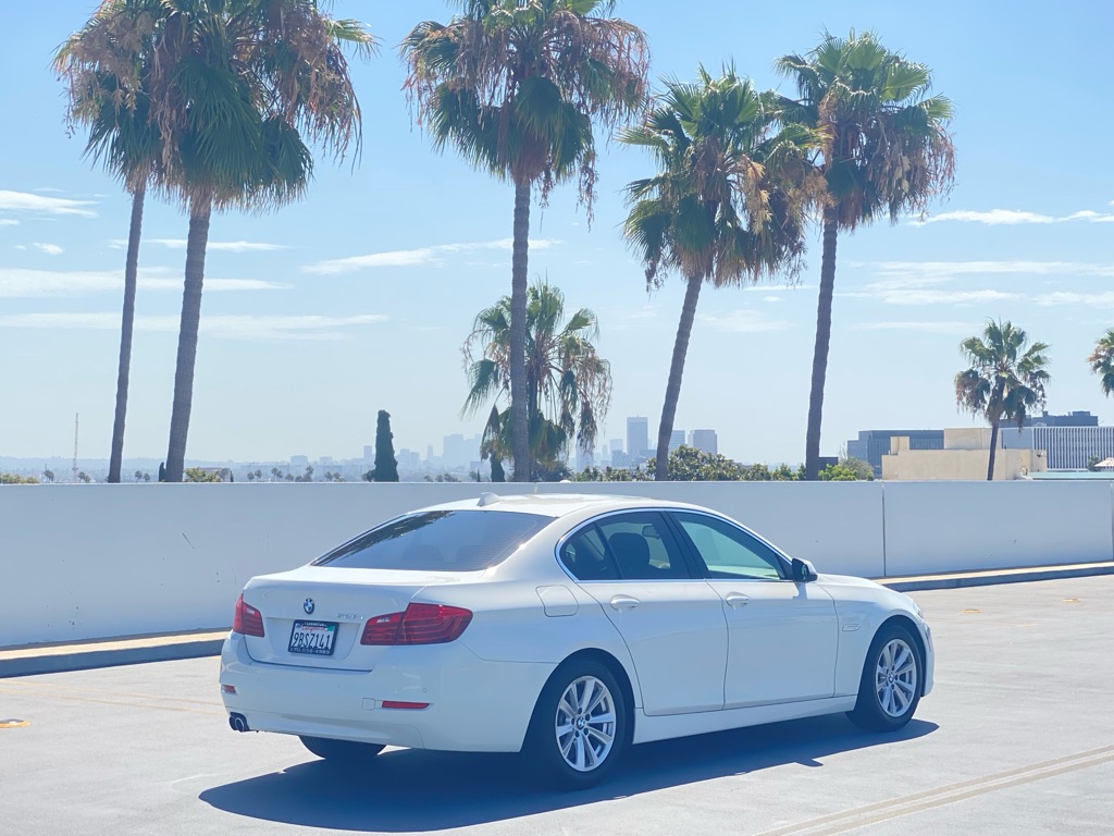 Photo 3 of this BMW 528