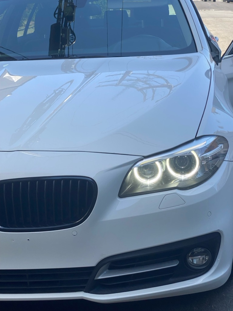 Photo 25 of this BMW 528
