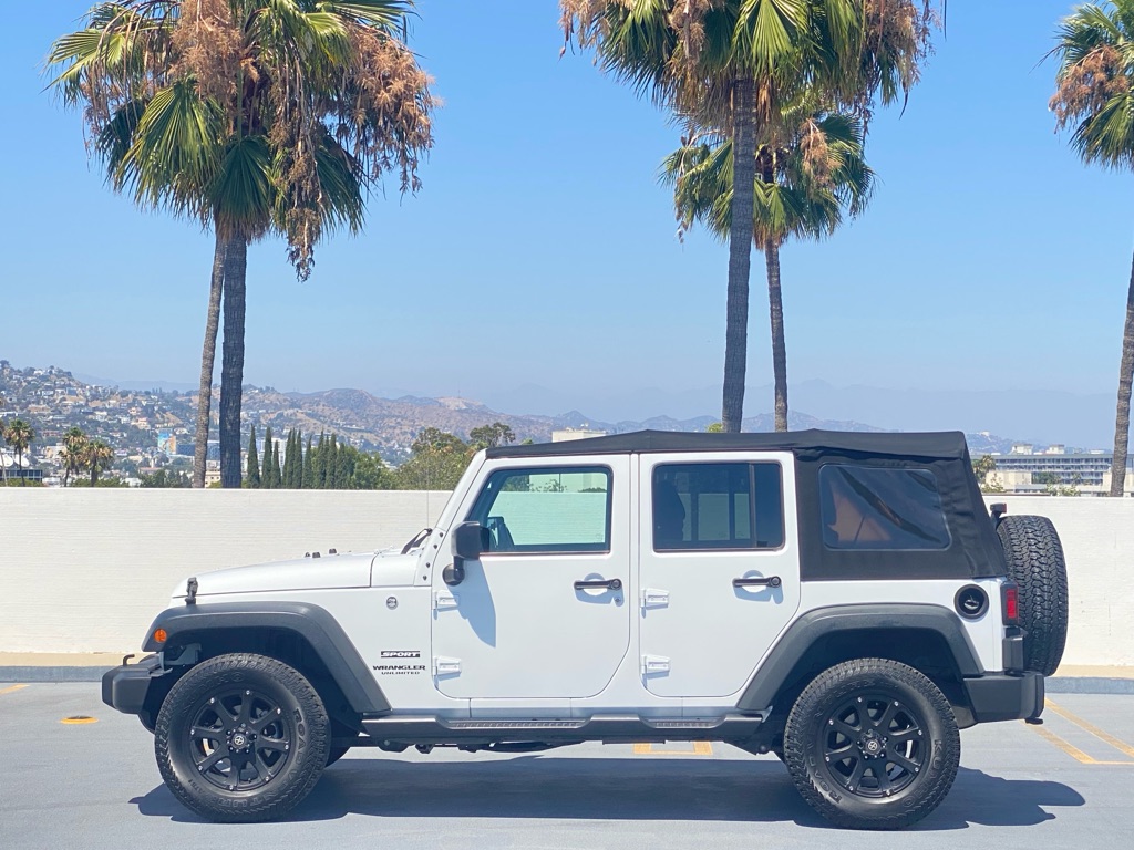 Photo 5 of this JEEP WRANGLER UNLIMI