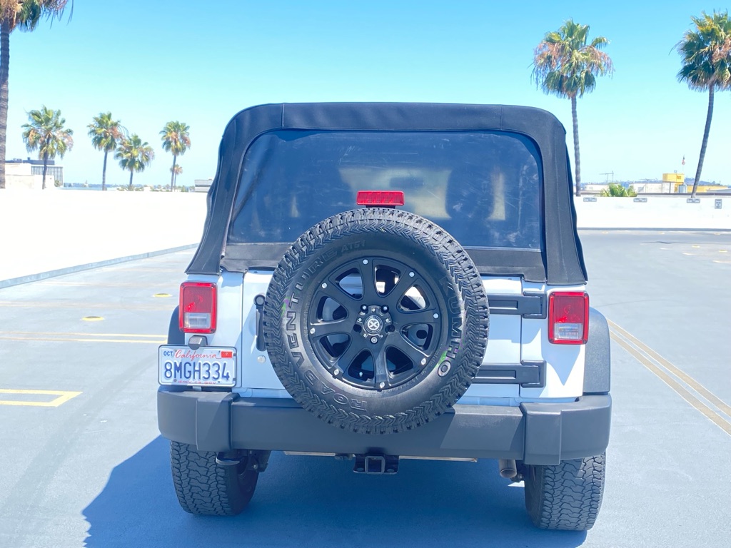 Photo 20 of this JEEP WRANGLER UNLIMI