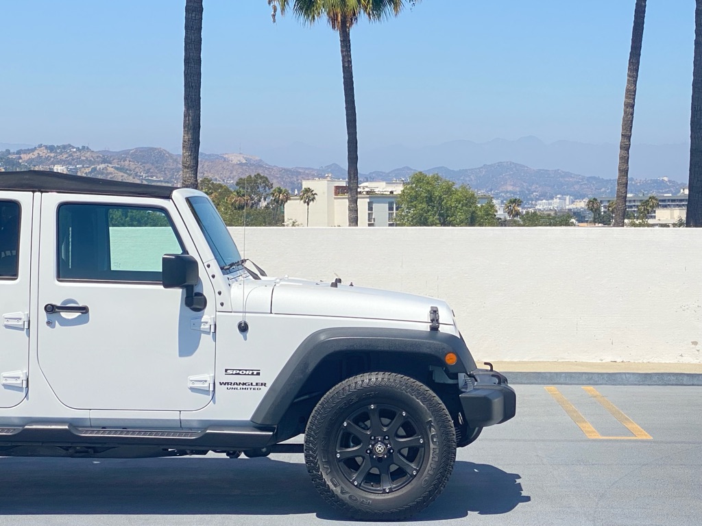 Photo 17 of this JEEP WRANGLER UNLIMI