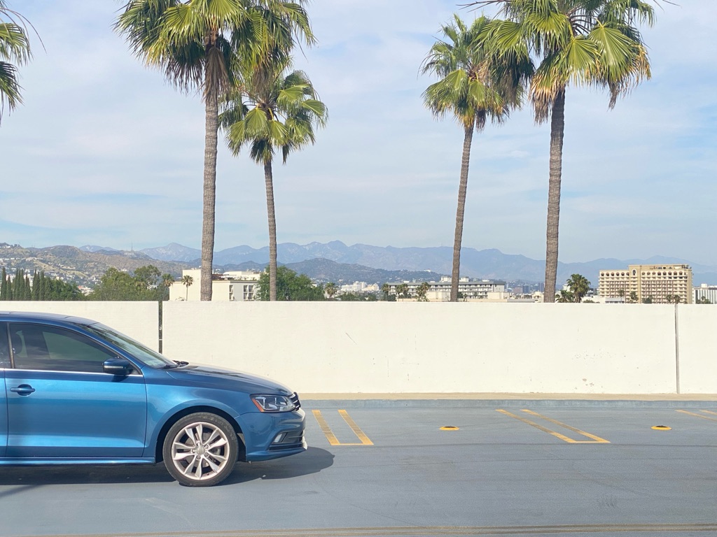 Photo 18 of this VOLKSWAGEN JETTA