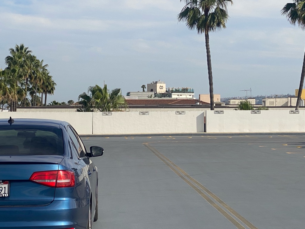 Photo 13 of this VOLKSWAGEN JETTA