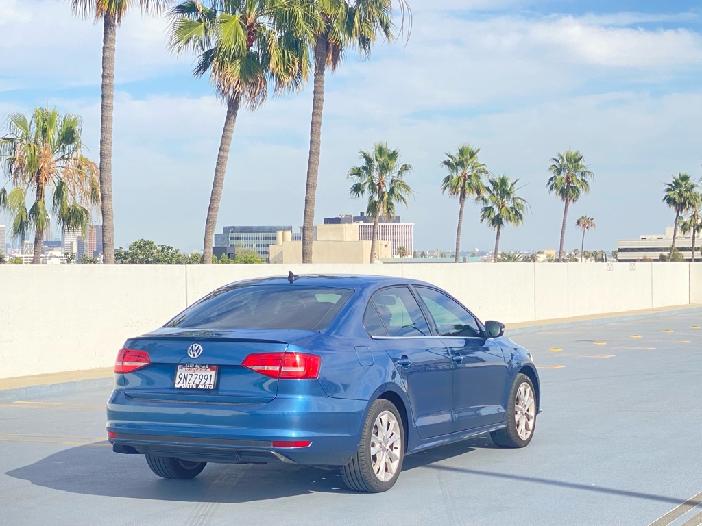 Photo 14 of this VOLKSWAGEN JETTA