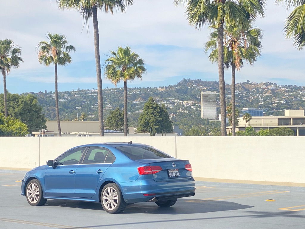 Photo 11 of this VOLKSWAGEN JETTA
