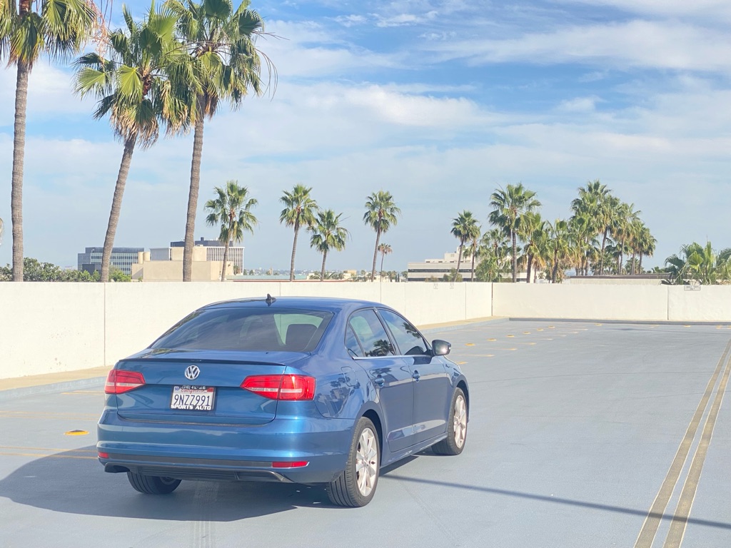 Photo 2 of this VOLKSWAGEN JETTA
