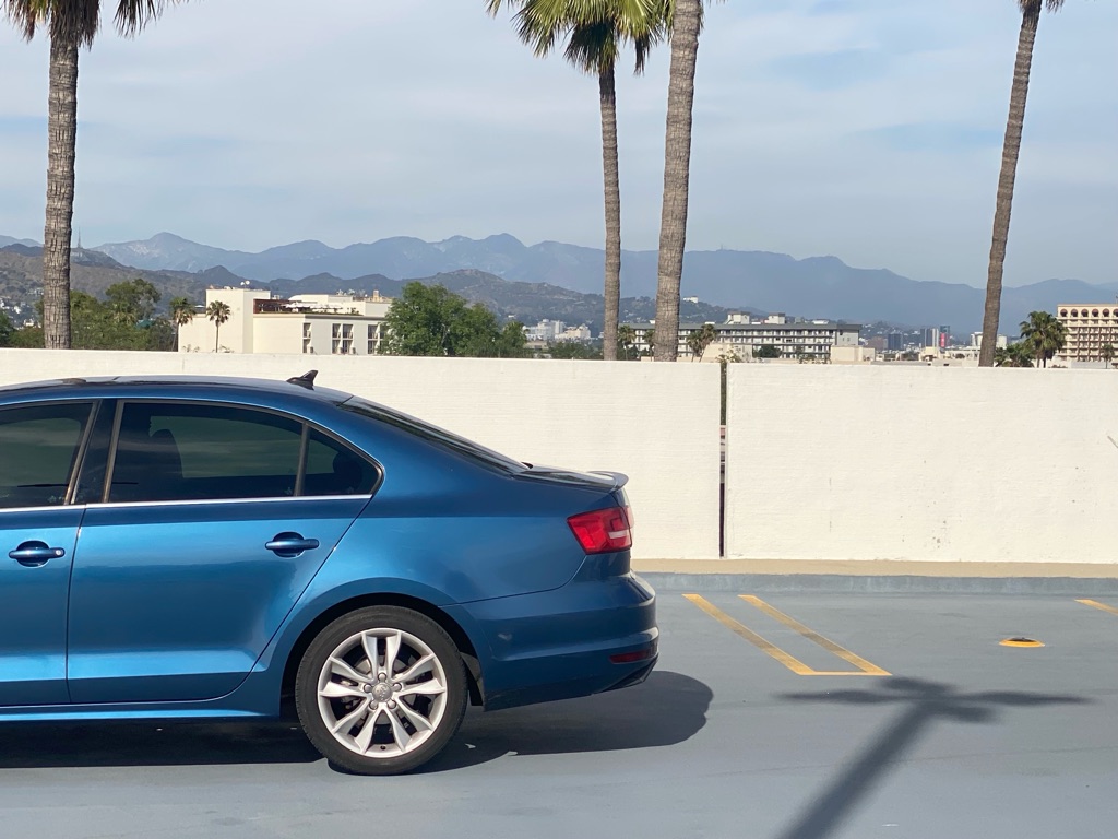 Photo 12 of this VOLKSWAGEN JETTA