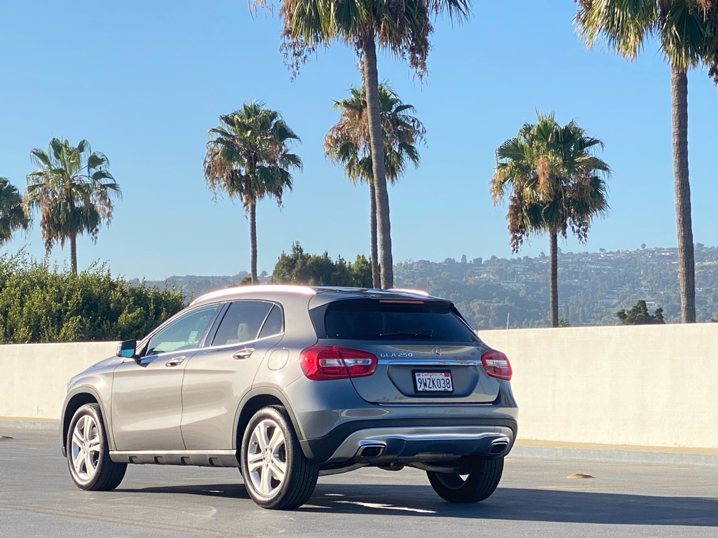 Photo 3 of this MERCEDES-BENZ GLA