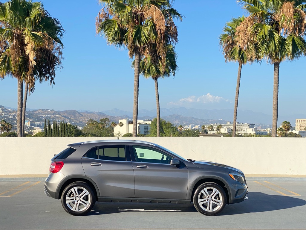 Photo 12 of this MERCEDES-BENZ GLA