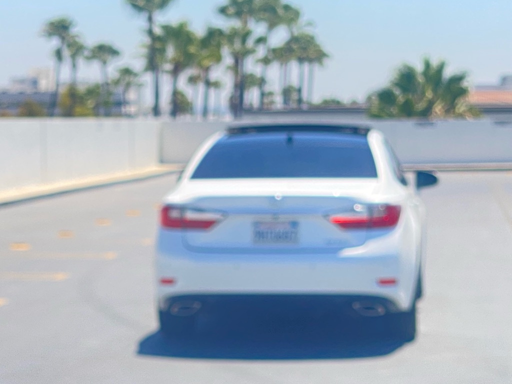Photo 22 of this LEXUS ES