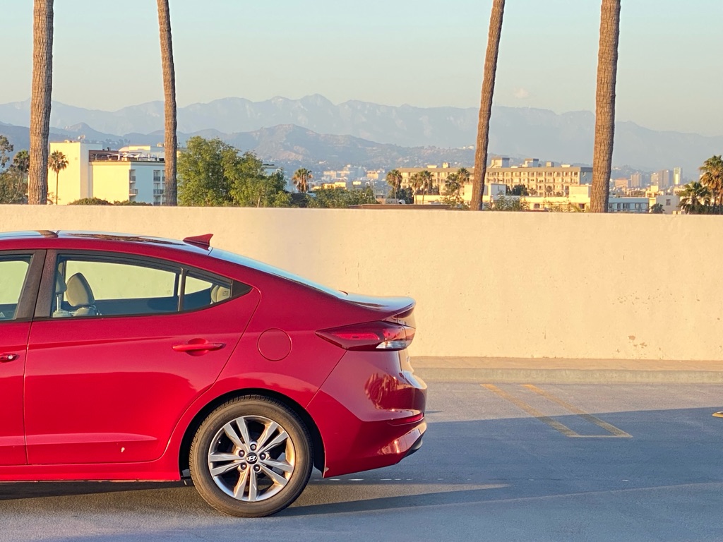 Photo 7 of this HYUNDAI ELANTRA