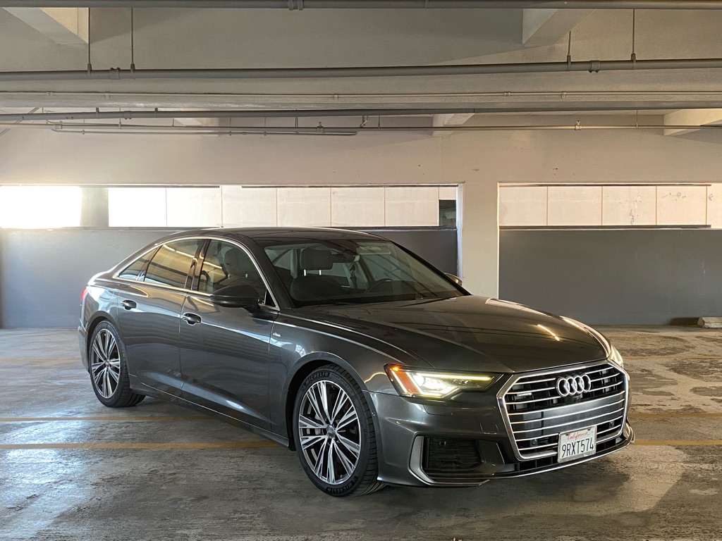Photo 2 of this AUDI A6