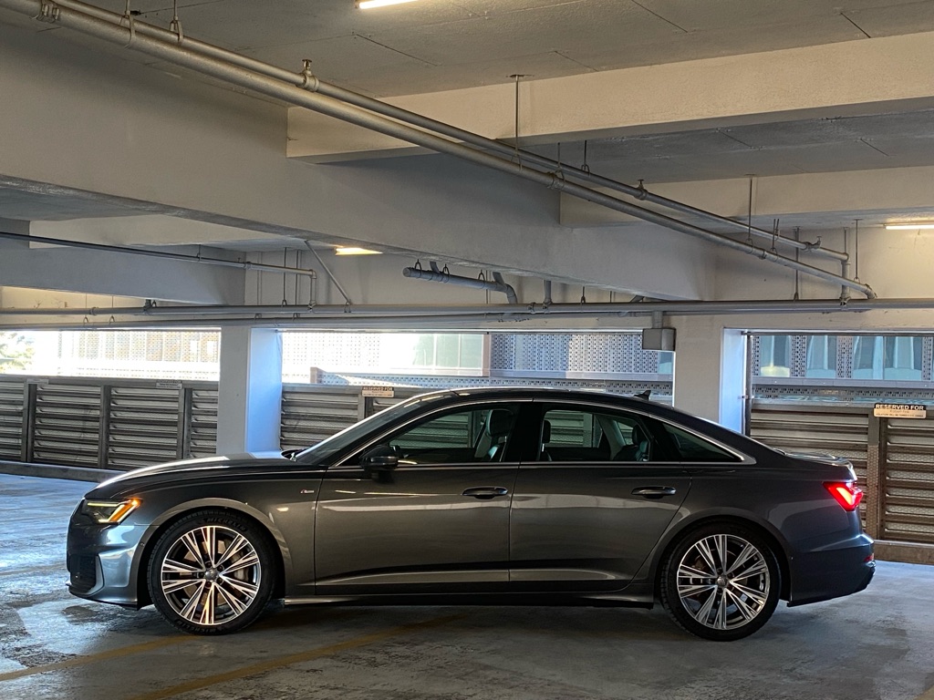 Photo 4 of this AUDI A6