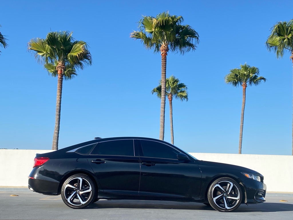 Photo 2 of this HONDA ACCORD