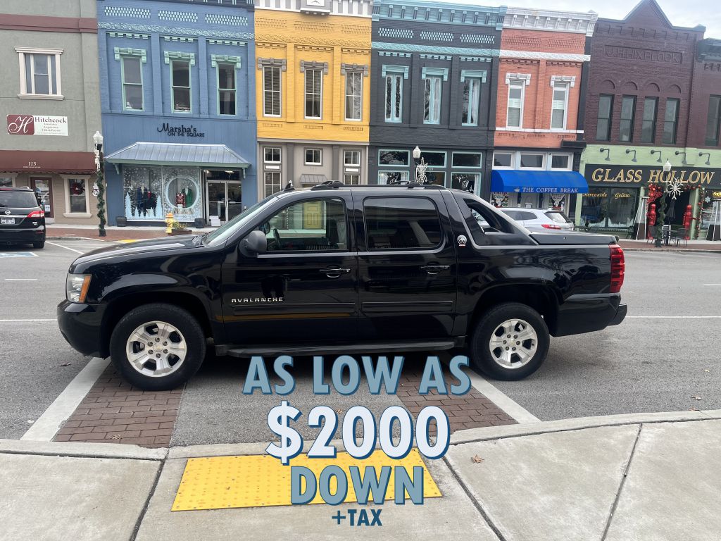 2013 Chevrolet Avalanche LS's photo