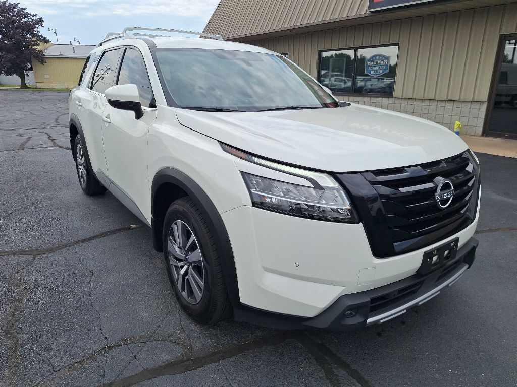 Photo 3 of this NISSAN PATHFINDER