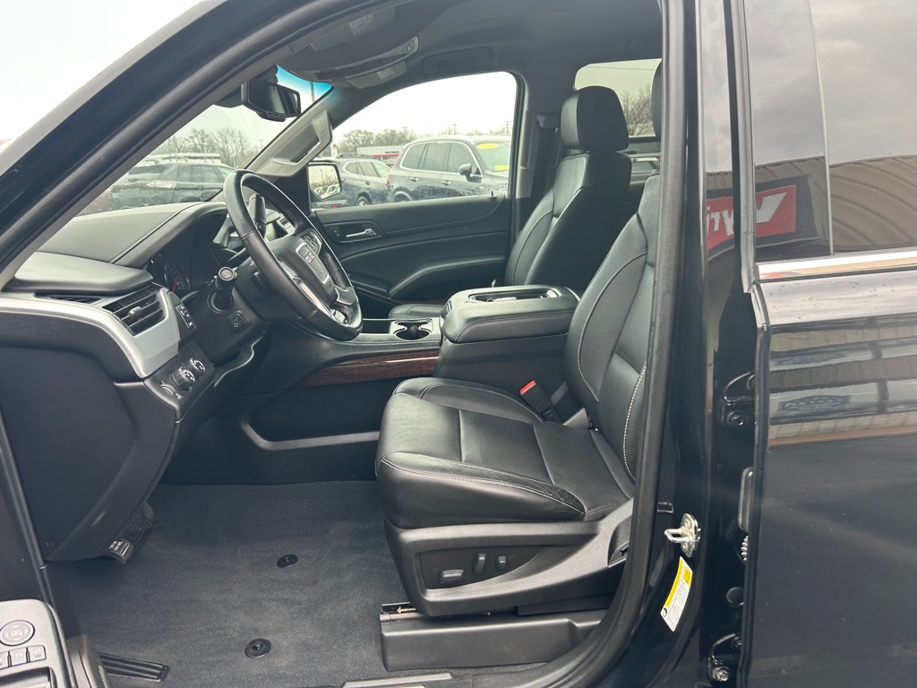 Photo 15 of this GMC YUKON XL
