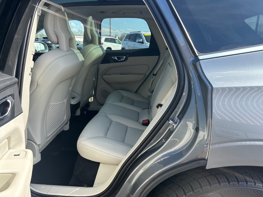 Photo 13 of this VOLVO XC60