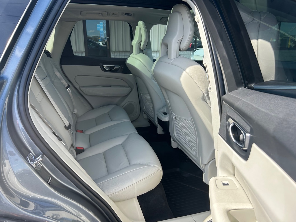 Photo 9 of this VOLVO XC60