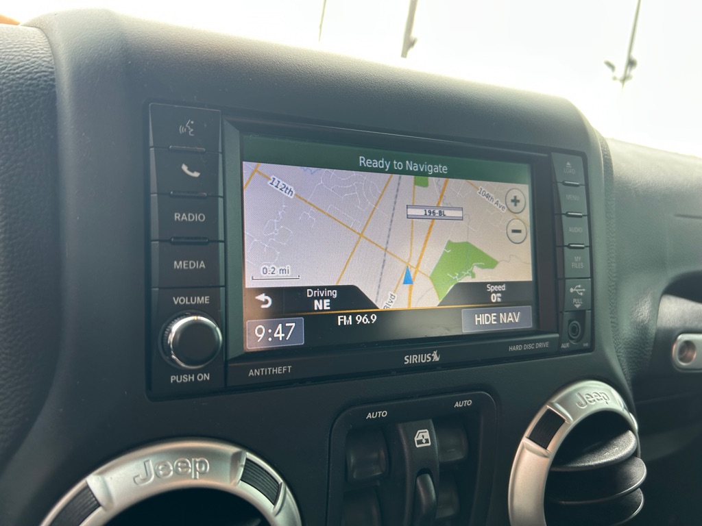 Photo 18 of this JEEP WRANGLER UNLIMI