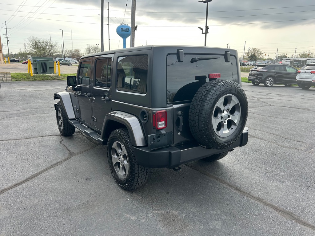 Photo 5 of this JEEP WRANGLER UNLIMI