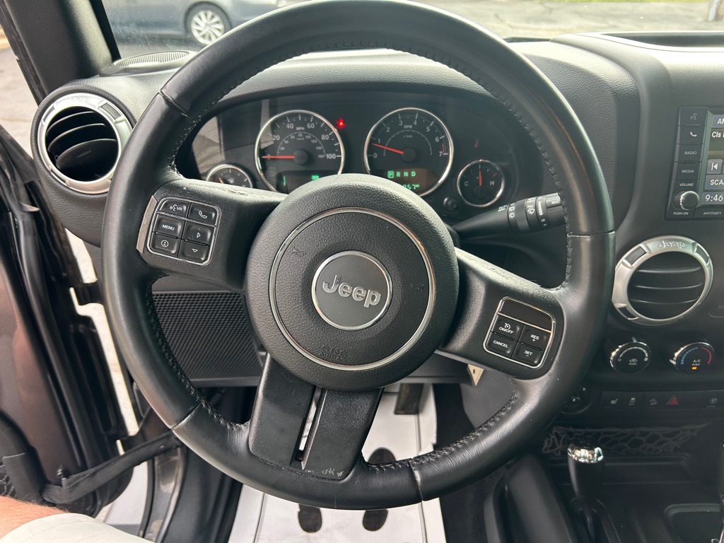 Photo 14 of this JEEP WRANGLER UNLIMI