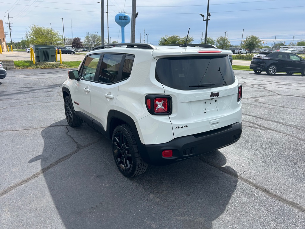 Photo 5 of this JEEP RENEGADE