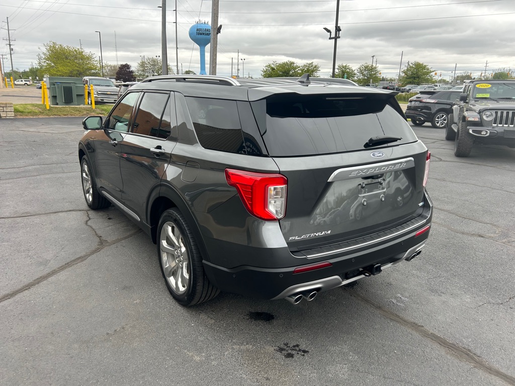 Photo 5 of this FORD EXPLORER