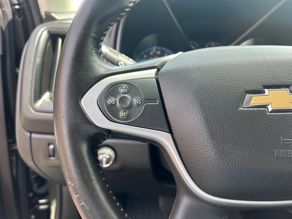 Photo 19 of this CHEVROLET COLORADO