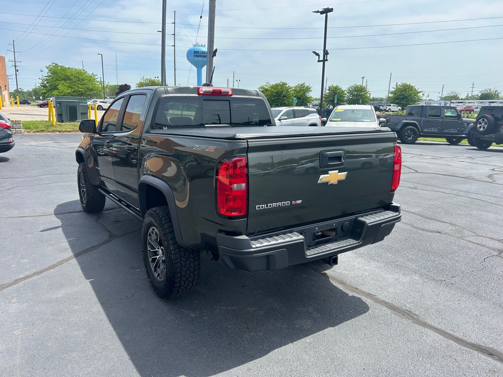 Photo 5 of this CHEVROLET COLORADO