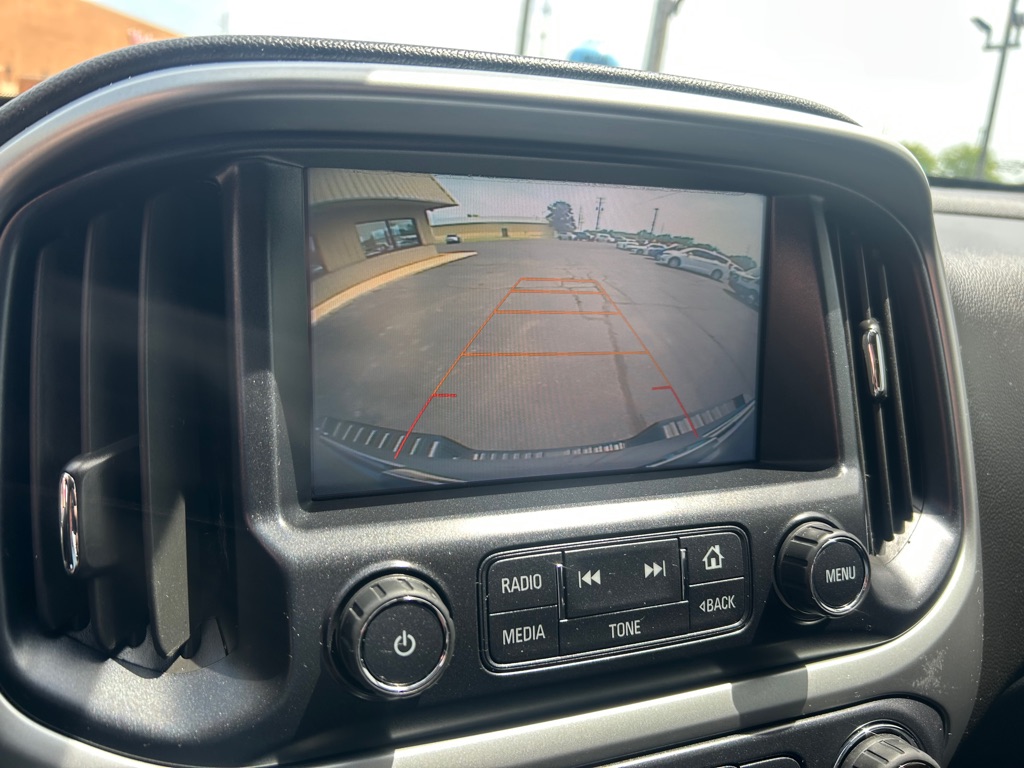 Photo 23 of this CHEVROLET COLORADO