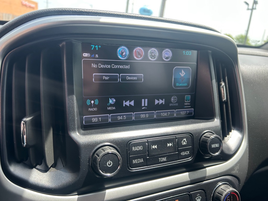 Photo 22 of this CHEVROLET COLORADO